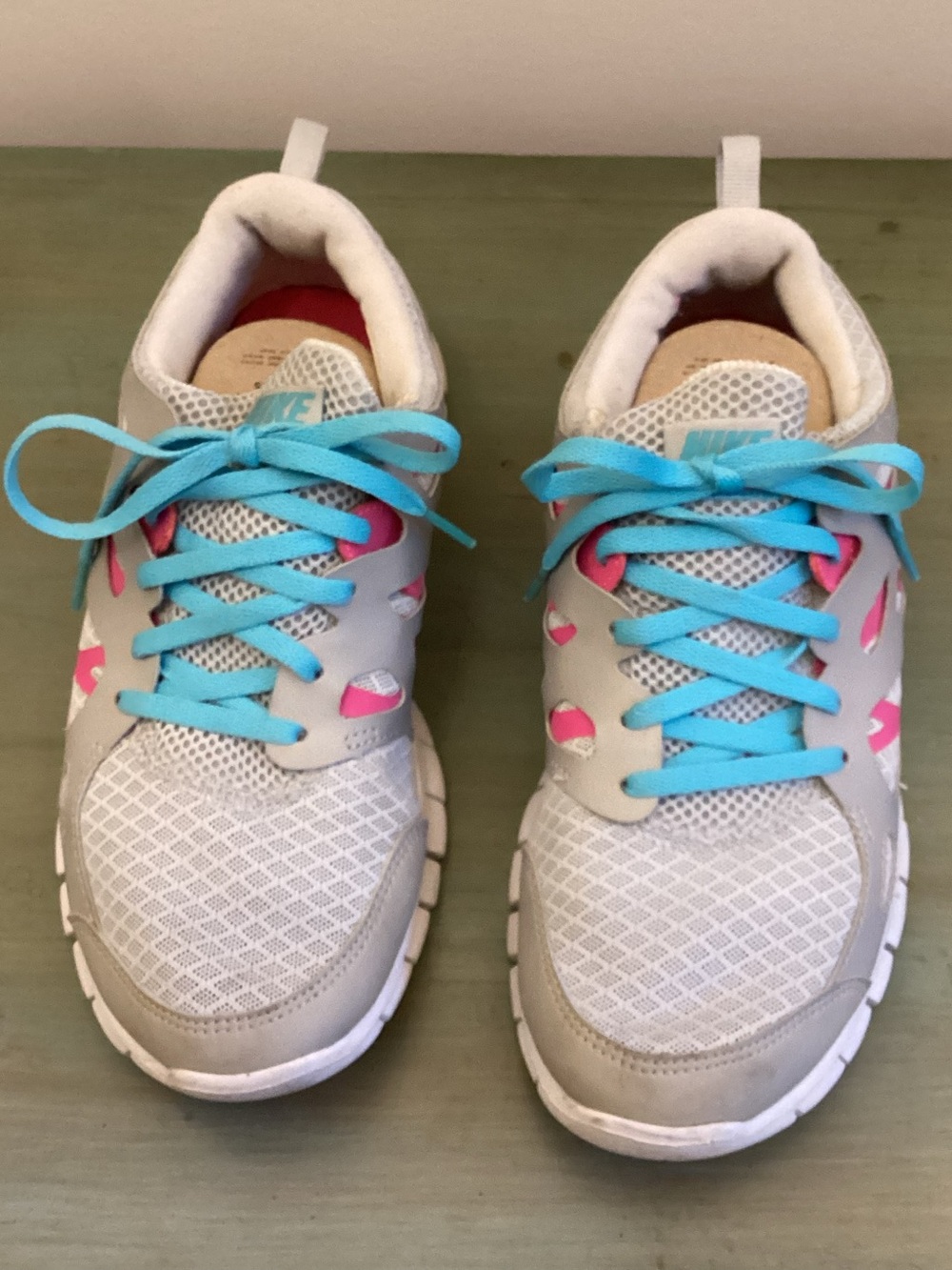 Nike Free Run 2 Sneakers size 6.5 Youth